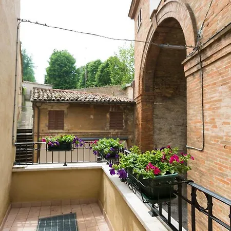 Porta Santa Lucia Frühstückspension *